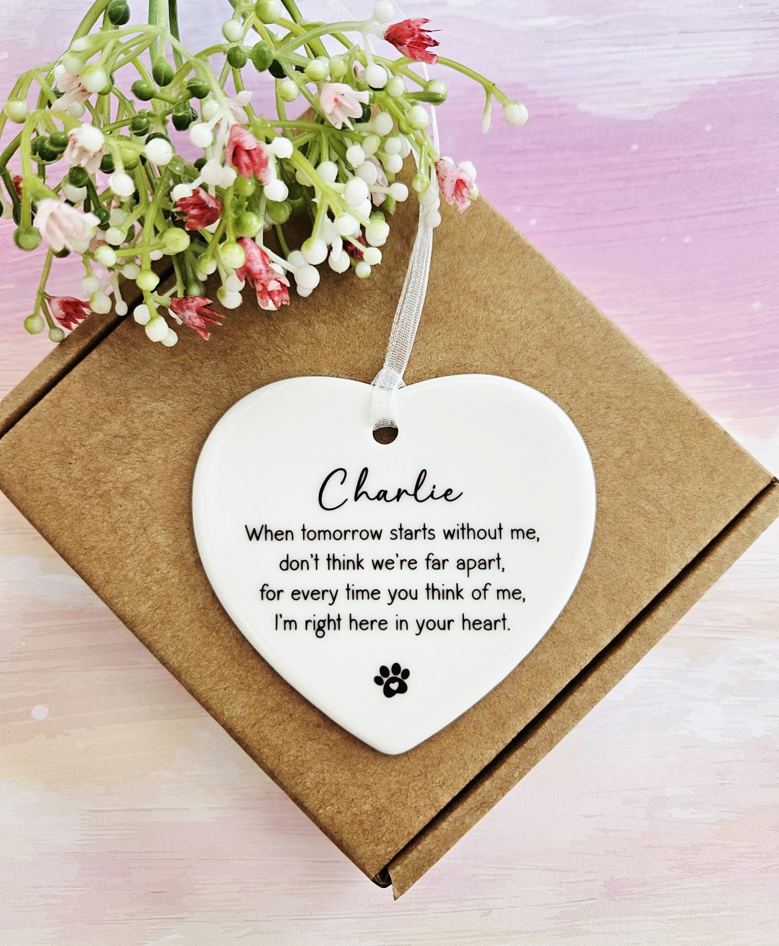 dog loss gift ceramic heart personalised name close up